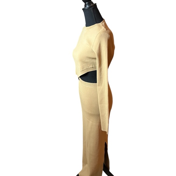 New Meshki Mila twist front knit midi dress size M almond color. A6 - Picture 2 of 4